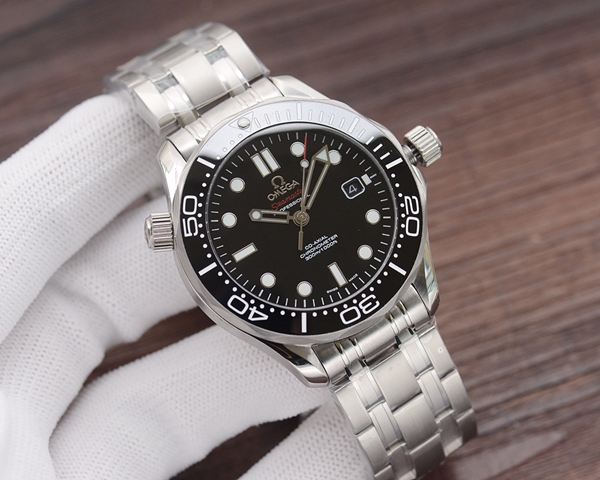 オメガ時計正面デザイン